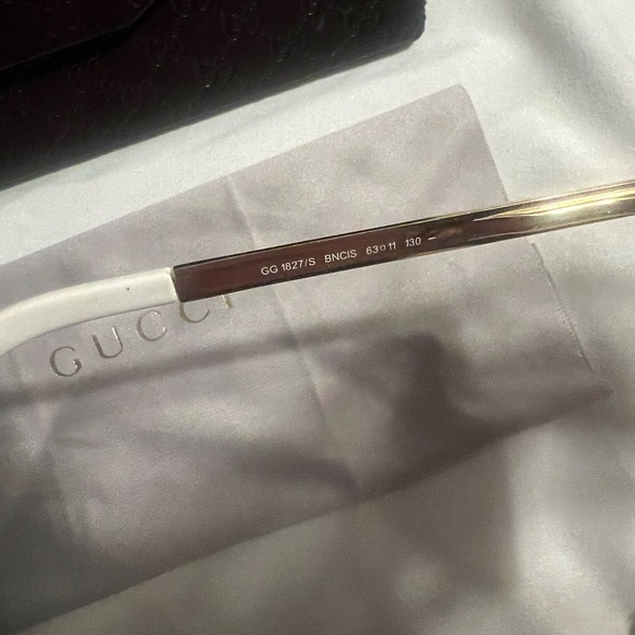 Gucci Aviator Sunglasses Women with Case - Picture 4 of 4